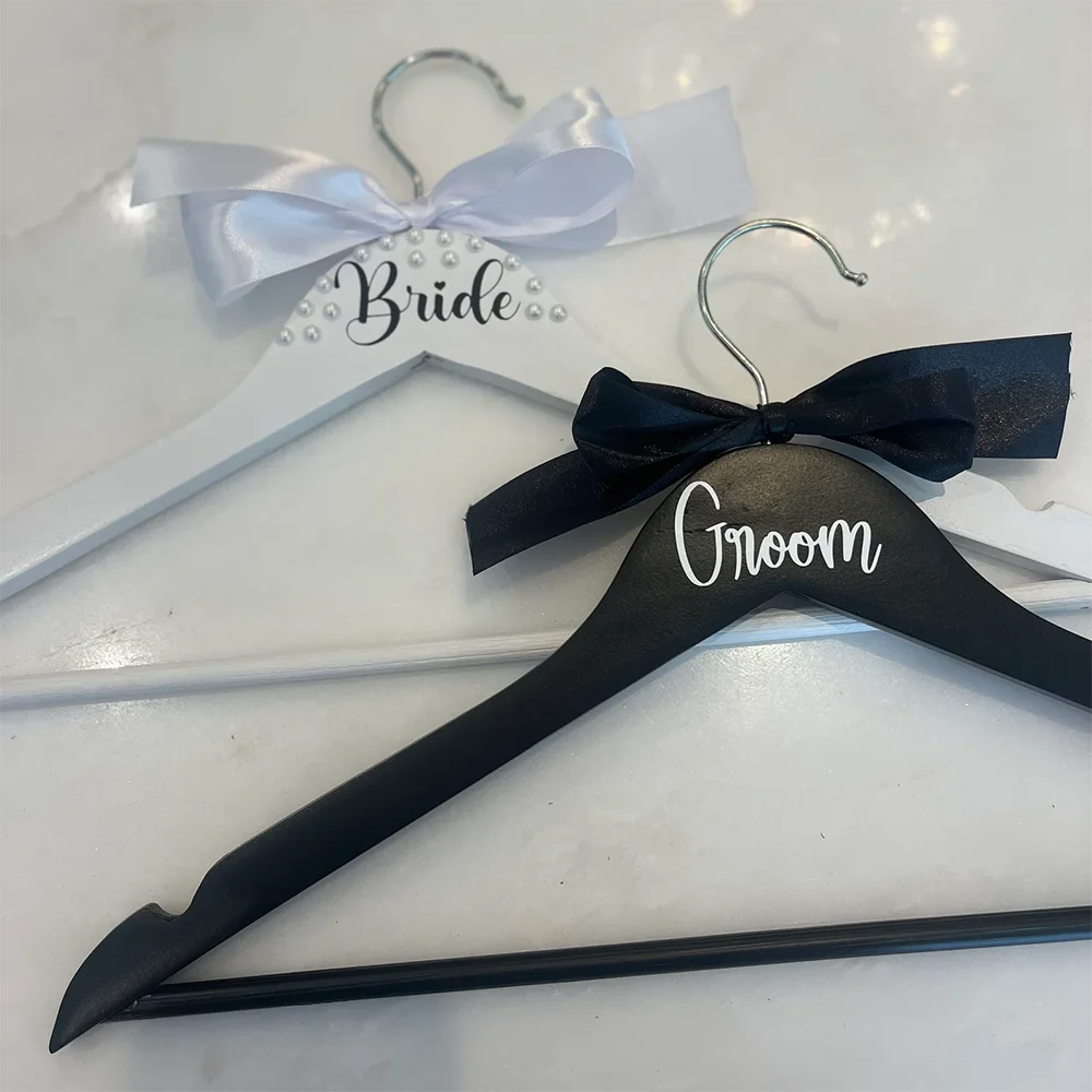 2 Pcs Bride Hanger Bride and Groom Wooden Wedding Dress Hanger Set Bow Tie for Tuxedo Suit Wedding Gift Bridal Party Shower