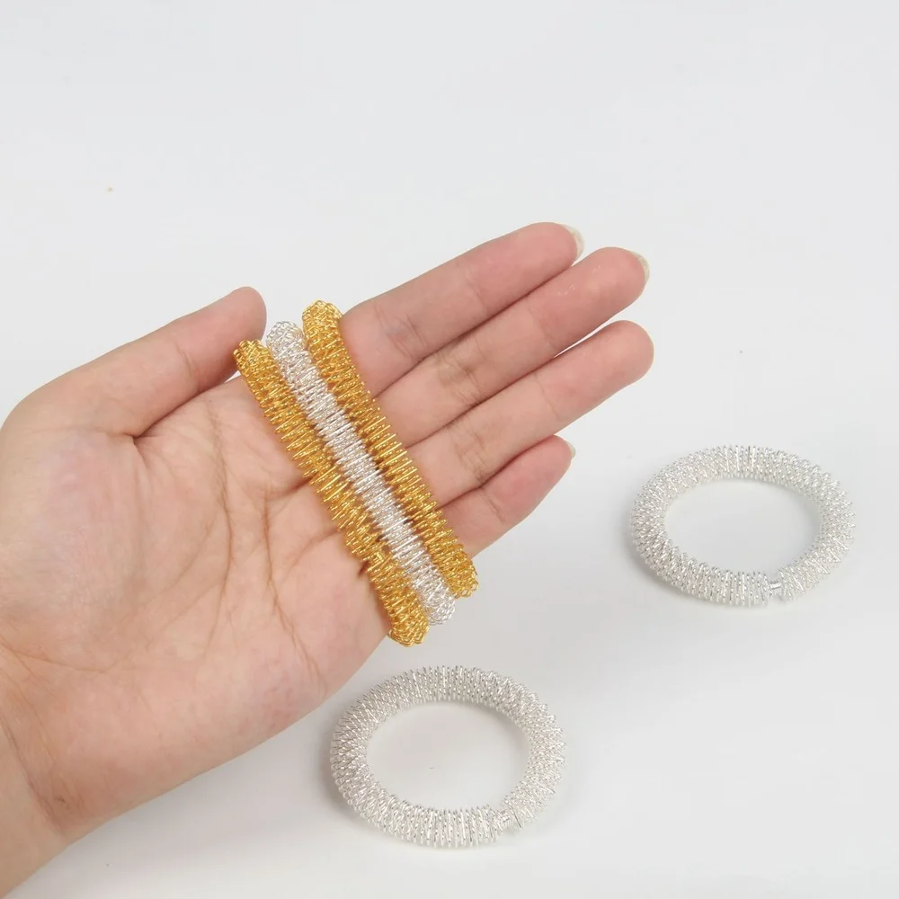 Finger Sensory Fidget Anti Stress Toy 1pc Spiky Sensory Anxiety Ring for Finger Massage Hand Acupressure Massager Fidget Rings Toy Stress Relief Circulation Rings