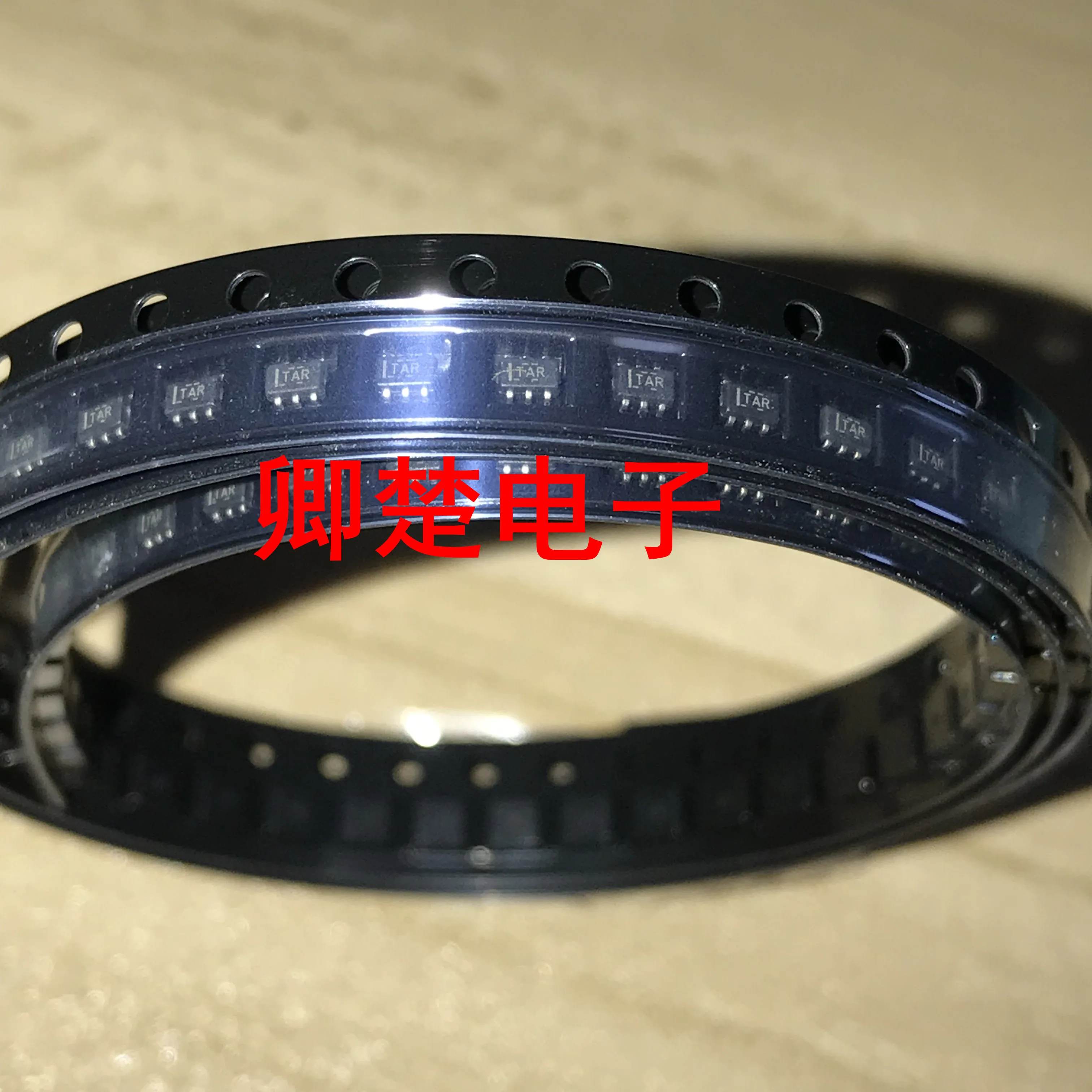 

30pcs original new SN74LVC1T45DCK SC70-6 chip logic chip