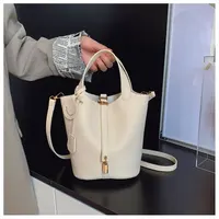 Faionable Casual Ladies Handbag 2025 Simple Versatile Buet Bag Small Luxury Feel Crossbody Bag for Women Korean Sle