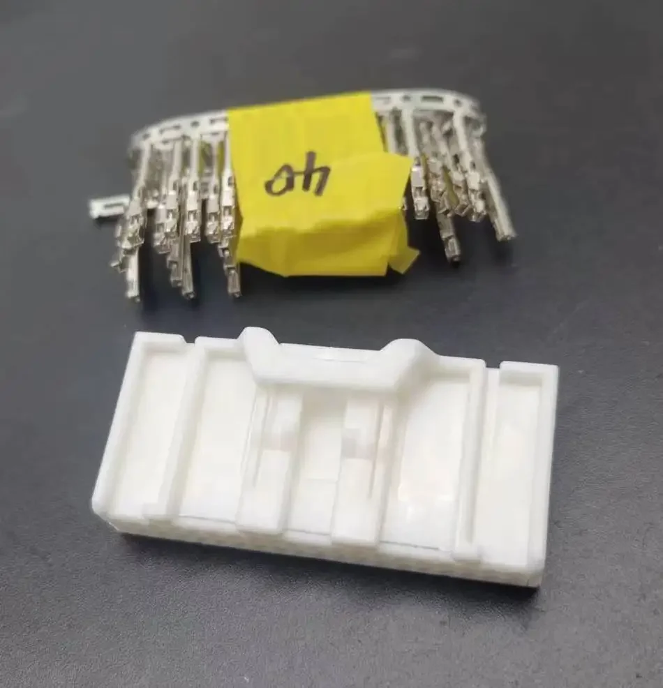 

1pc for Toyota Corolla Nissan car dashboard plug connector 2X20 40PIN wire line cable male female housing