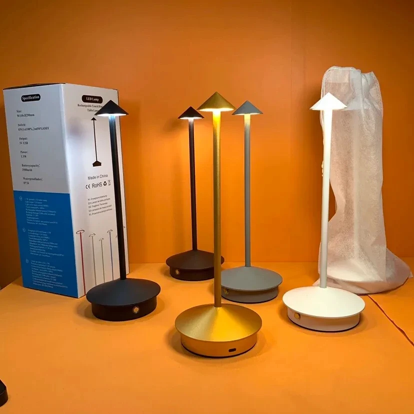 Creative Dining Touch Led Hotel Bar Coffee Pina Pro Table Lamp