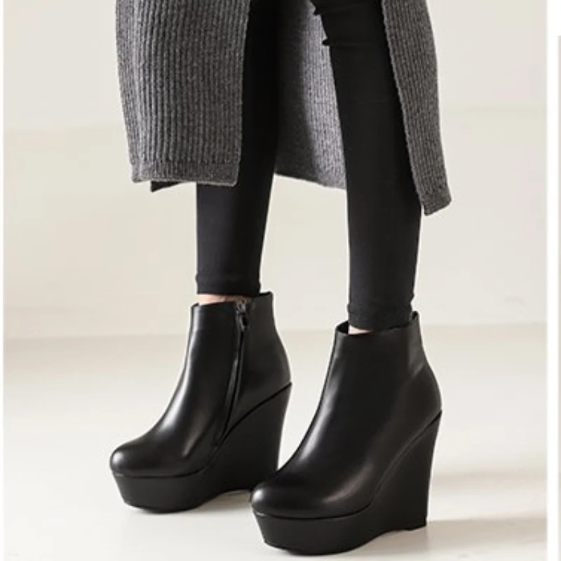 Botas de Cuero Crazy Punta Redonda para Dama Color Tan