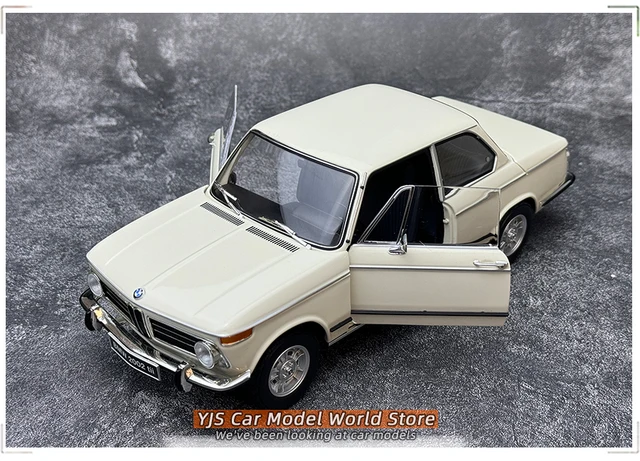 ミニカー BMW2002tii 1:18SCALE kyosho BMW 2002 TII - 1/18 scale by Kyosho - Orange | eBay