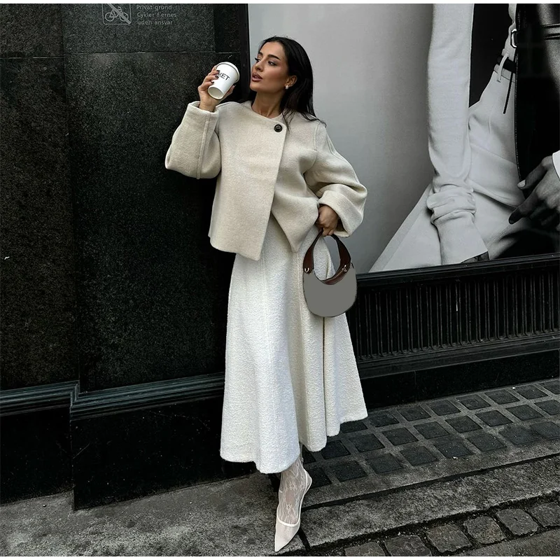 Elegant Solid Woolen Blend Jacket For Women Fashion Button O-neck Long Sleeve Coat New Autumn Winter Commute Warm Outwear