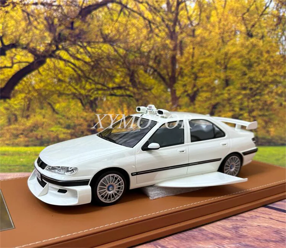 

Модель автомобиля из смолы под давлением для Peugeot 1/18 и такси