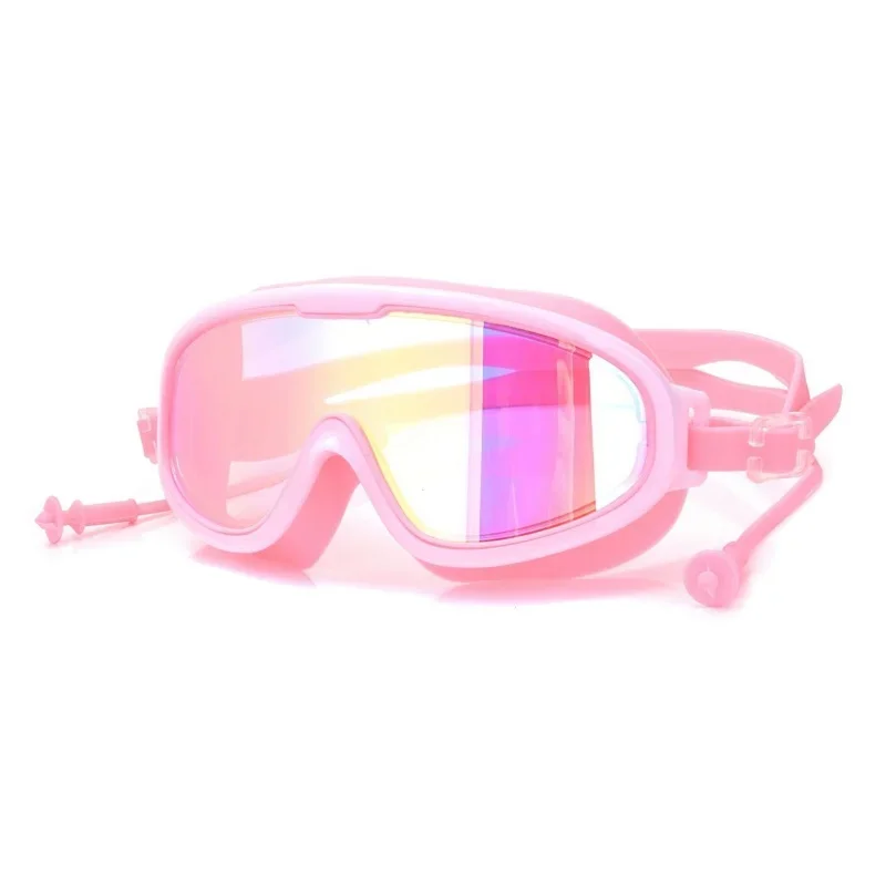 Рисунок 3 - Профессиональные плавательные очки с большой оправой