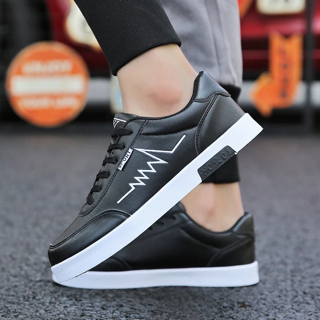 2023 Men's Casual Shoes Lightweight Breathable Men Shoes Flat Lace-Up Men  Sneakers White Business Travel Unisex Tenis Masculino - AliExpress