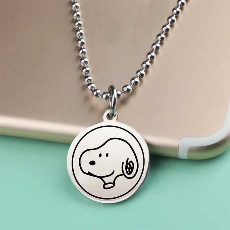 thumbnail image 1 of Collar con colgante de dibujos animados de Snoopy y Charlie Brown, cadena creativa de hip-hop para pareja, cadena para el cuello, joyería para niños, regalo de amistad, 1 of 5