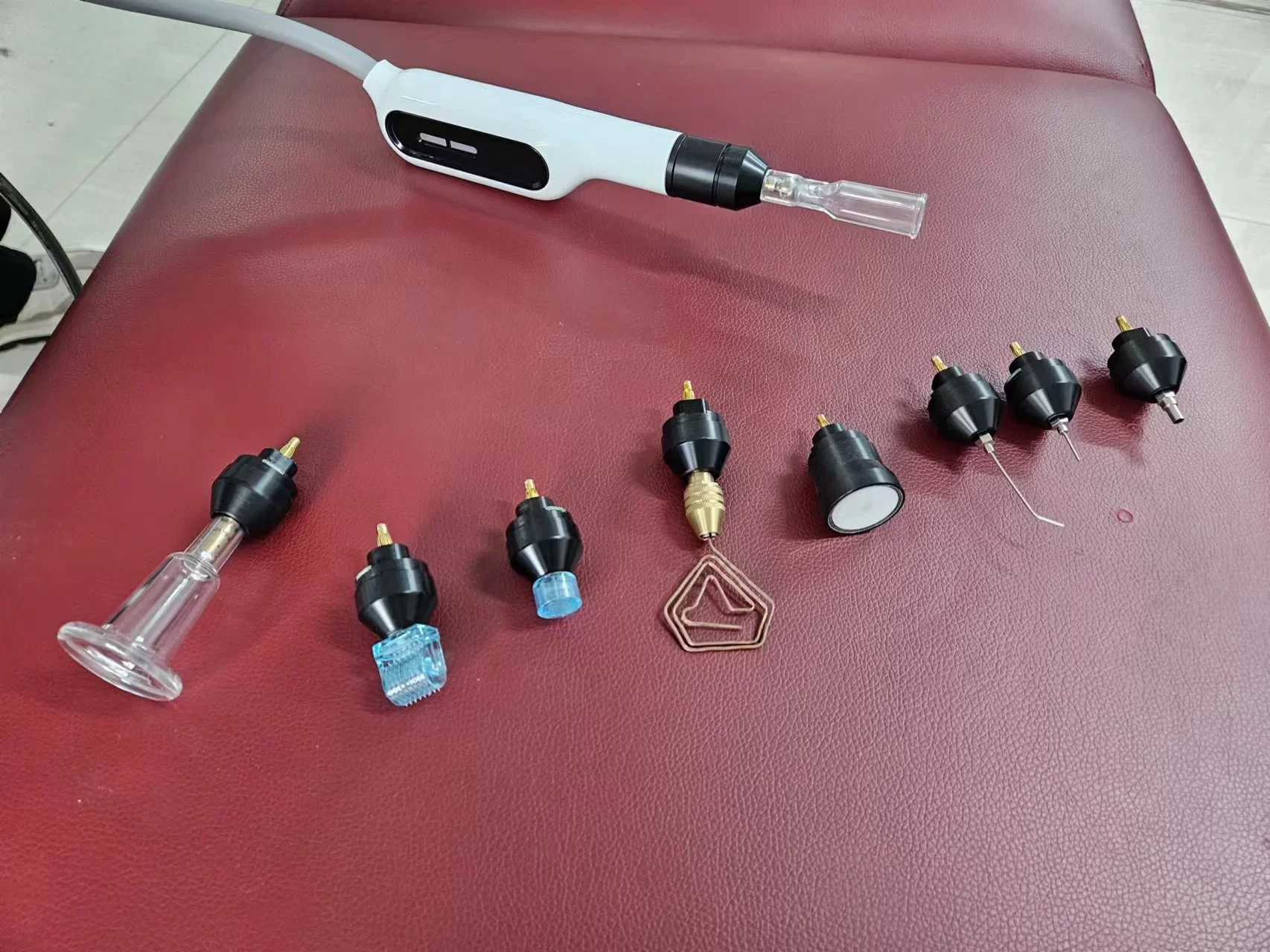 Newest Technology 8 In 1 Fusion Plasma Cold And Warm Hyper Cold Jet Scalp Diamond Stamp Jet Ozone-jet Plasma Machine