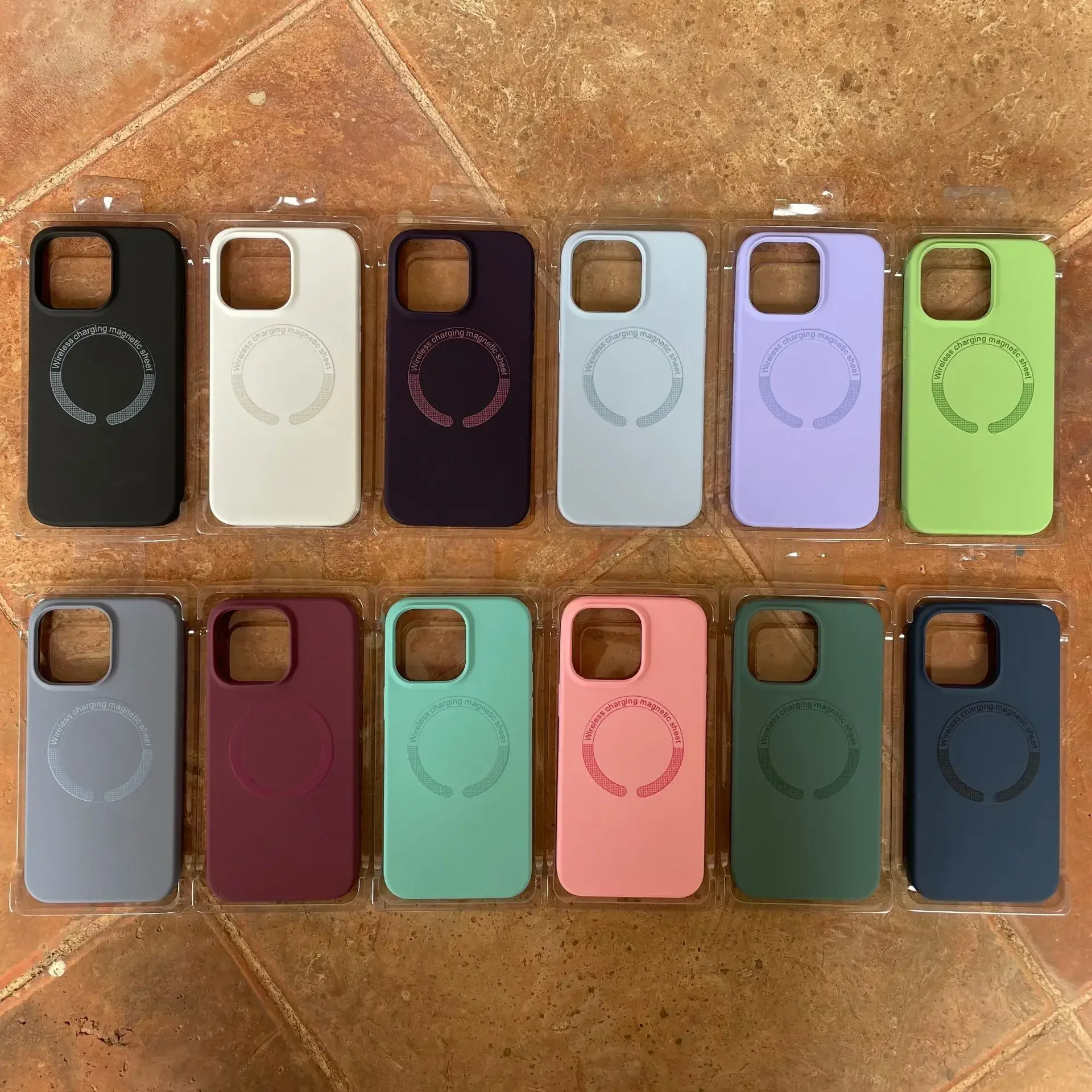 

Magnetic Liquid Silicone Phone Cases For Apple Iphone 15 14 Plus 13 12 Pro Max Magsafe Case 11Promax Solid Color Case