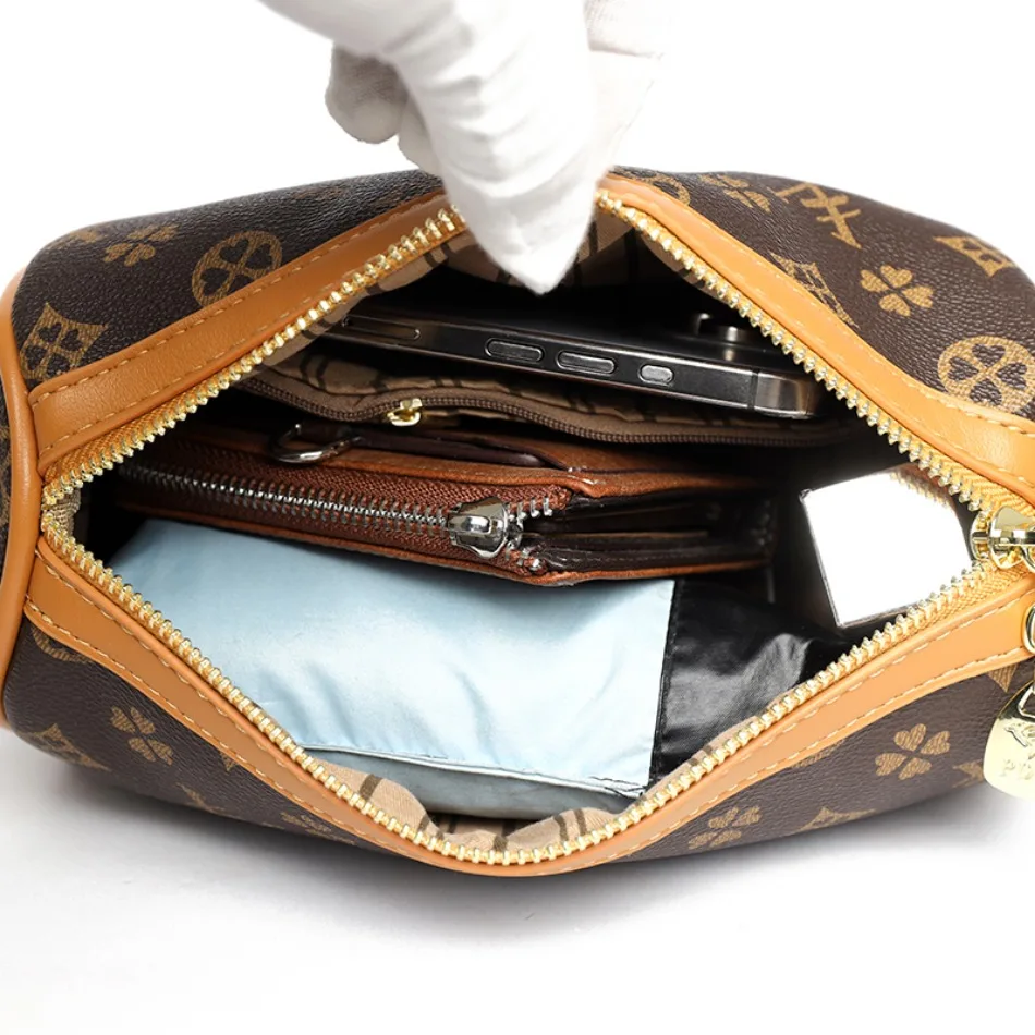 حقائب كروس جلدية ناعمة