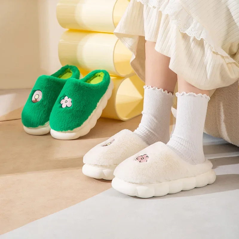 Winter nice flower Slippers Women Men Fashion Cute Fluffy Slippers Winter Warm Lovers Fur Casual Confinement Shoes