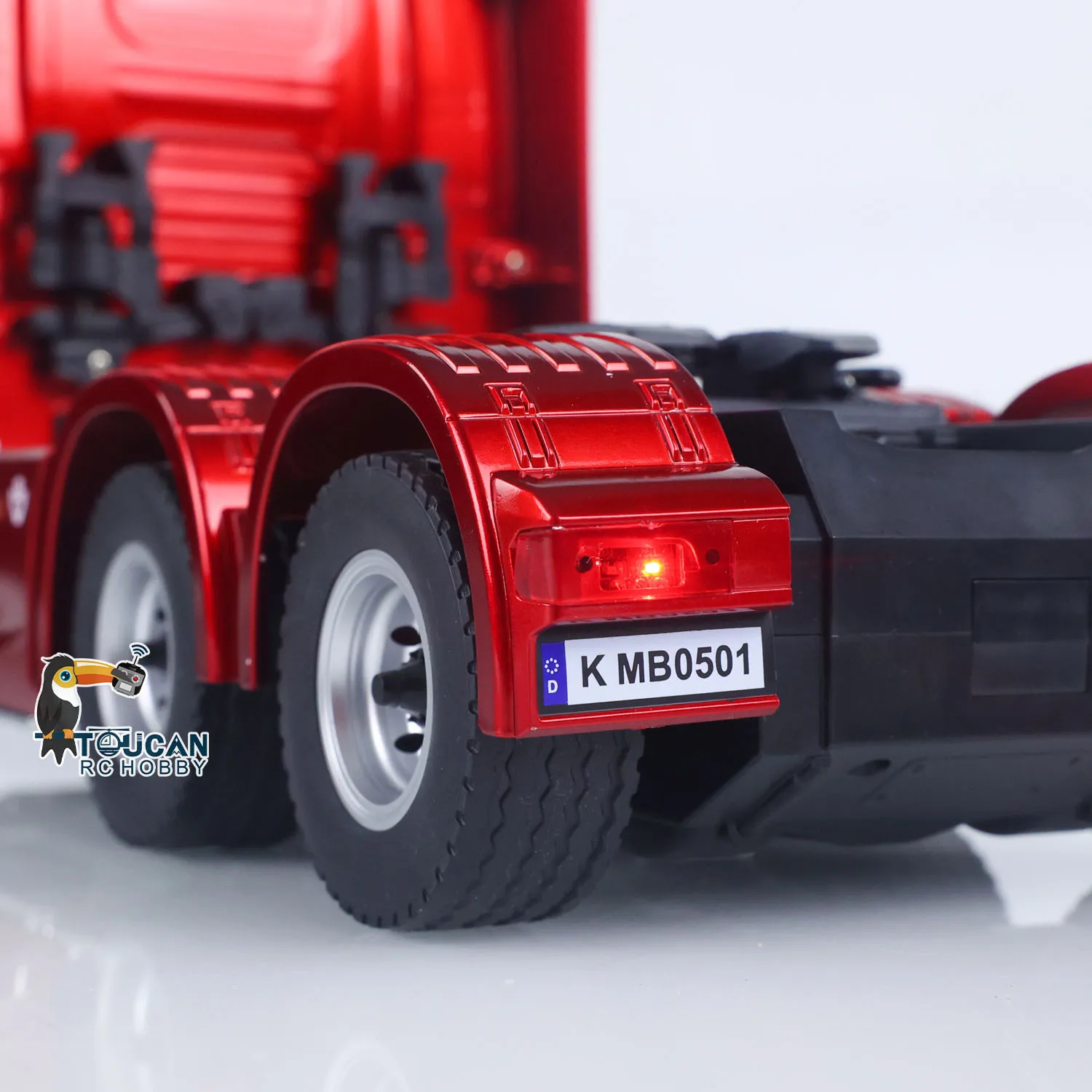 NEW HUINA 1501 1/18 770S RC 트랙터 트럭 플라스틱 모델 RTR 7.4V 배터리 19CH 라이트 사운드 RC 트럭 소년용 장난감