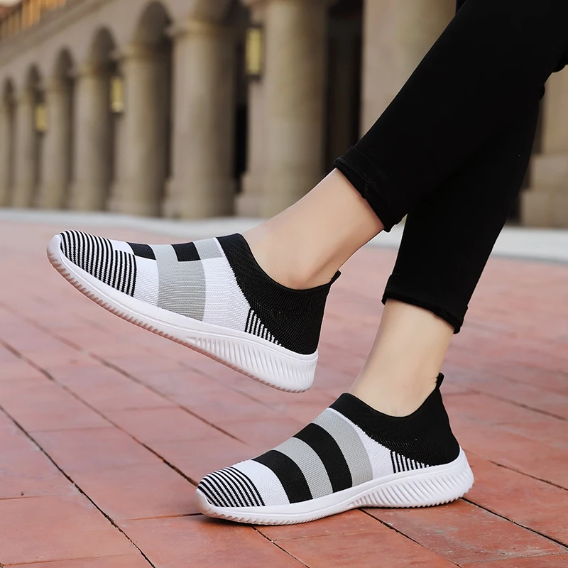 Women's Casual Vulcanized Shoes Woman Mesh Sneakers Women Knitted Flat Ladies Slip On Female Footwear Size 42 Feminino Zapatos women shoes casual sneakers women sneakers