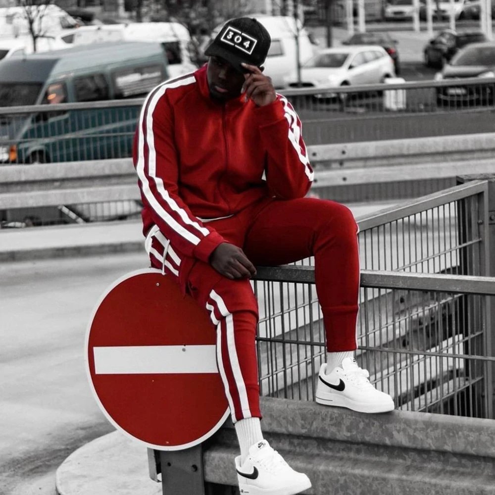 Mens Training Tracksuits Sets Gym Kits Sportswear Red Breathable Tops With Cargo Pants Fitness Jogging Sport Suits Running Sets 2