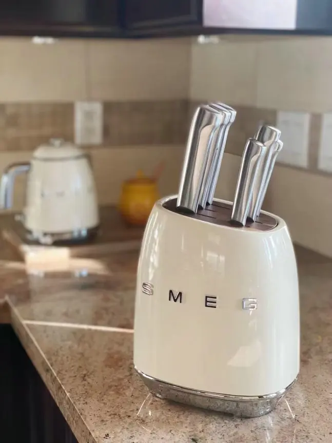  Smeg Black Stainless Steel Knife Block Set: Home & Kitchen