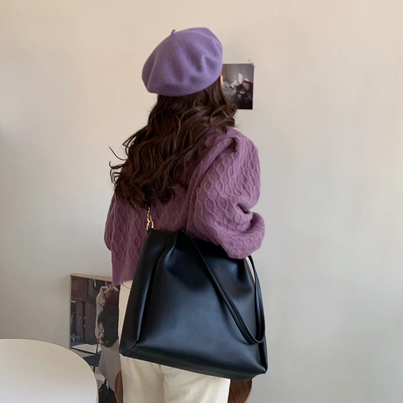 2022 New Female Retro PU Leather Shoulder Bag Women Trending Solid Color Crossbody Bag Solid Color Female Underarm Tote Bag