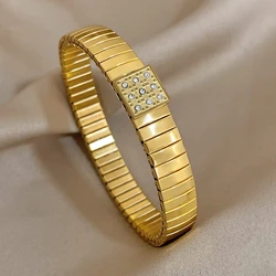 18k Gold Plated Waterproof Stainless Steel Heart & Flower Bangle Bracelet (Golden)