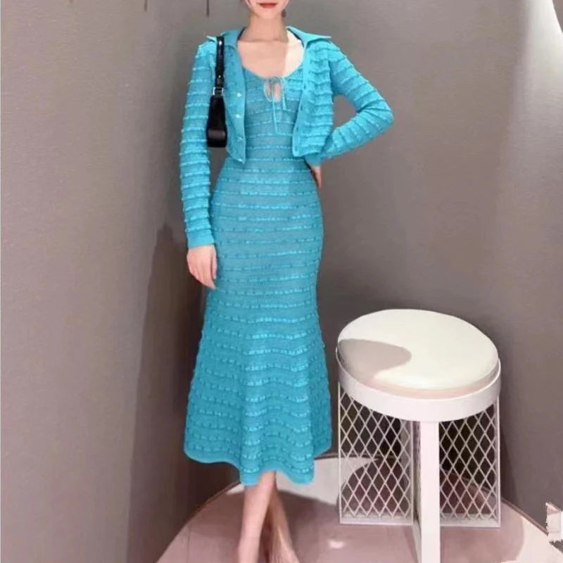 

Women Long Sleeve V-Neck Lace-up Knitted Cardigan Or Strapless Stripes Knitting Long Dress