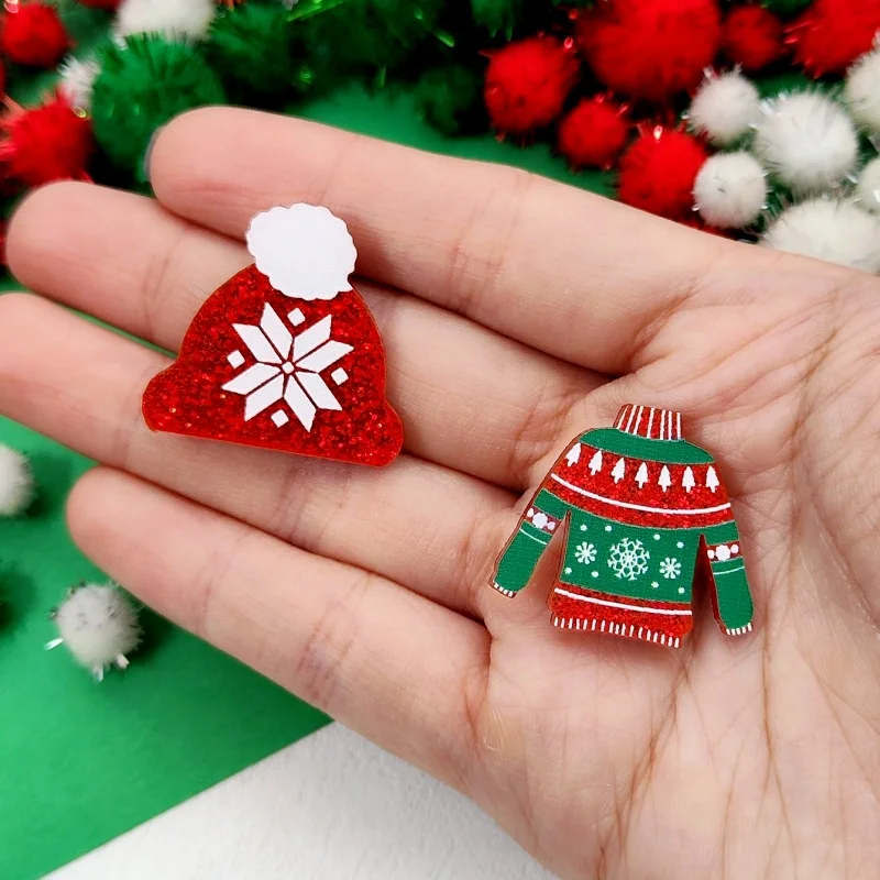 KUGUYS Weihnachtsbroschen für Damen, Winter- und Feiertagsgeschenke, glitzernde Acryl-Mütze, Stiefel, Handschuhe, klassischer Schmuck, Accessoires – Detail 11