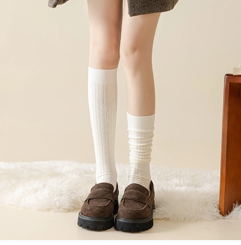 Description Picture 2 of itemTrendy Women's Stockings New Japanese Style Solid Color Simple Red Long Women Socks Striped Fashion Korean Knee High Socks Wool