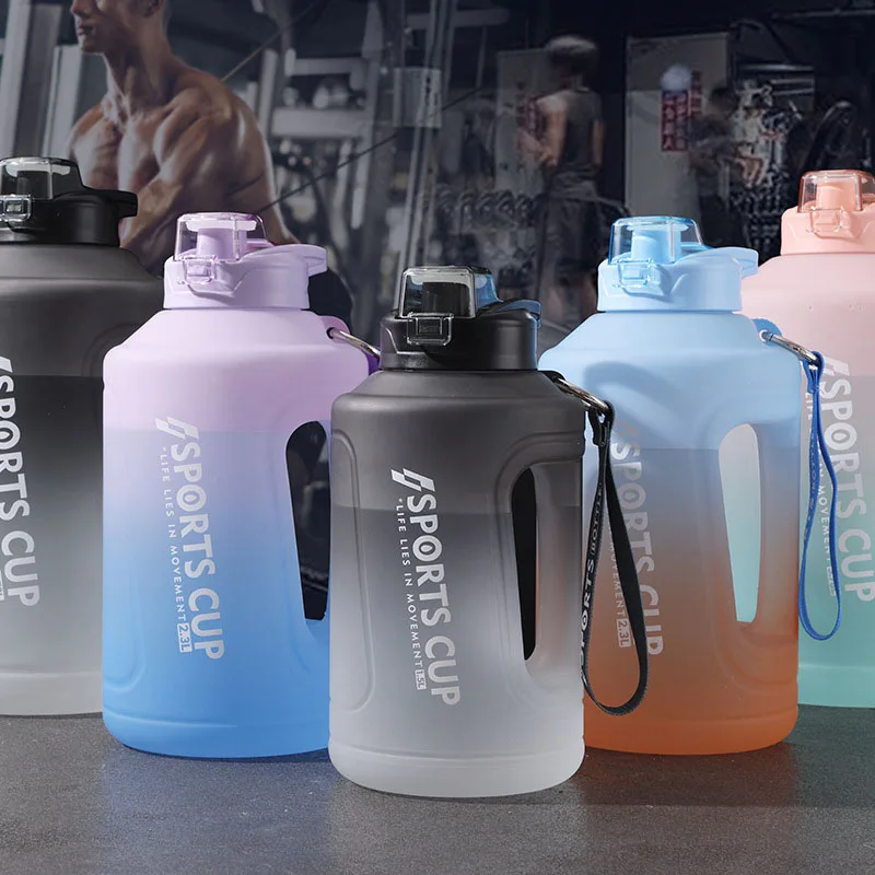 Straight Drinking Frosted Gradient Large Capacity Bucket Water Bottle with Straw Sports Water Bottle,Sports Bottle Water Bottle