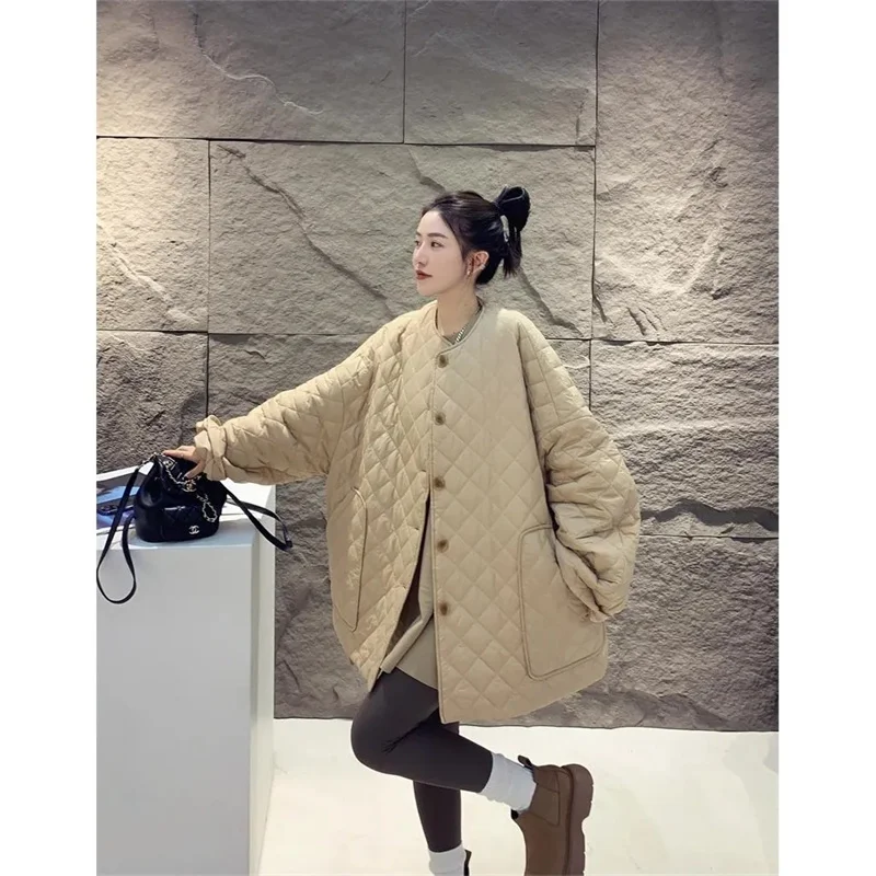 Autumn/Winter 2023 European American Style Round Neck Button up Solid Diamond Plaid Embossed Large Pocket Cotton Coat for Women