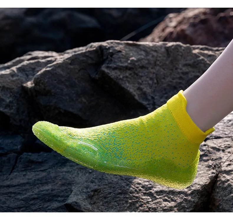 Beach Aqua Wading Water Shoes Children Adult Indoor Fitness Sports Yoga Shoes Lightweight Breathable Non-slip Upstream Sneakers