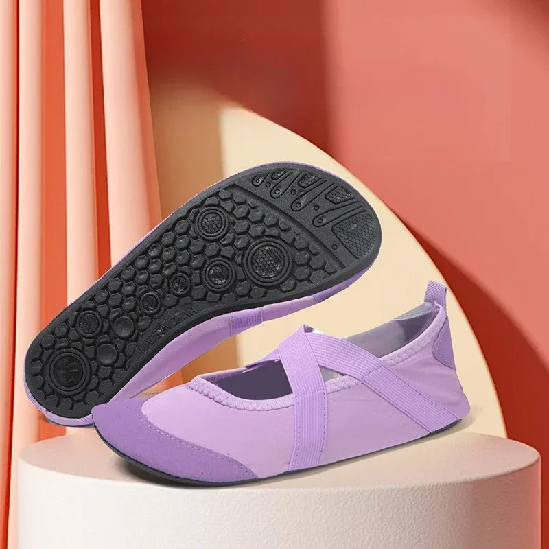 Yoga Shoes Women's indoor Anti slip Breathable Home Beach shoes Pilates Training ballet Shoes soft Soled skipping Rope exercise 4