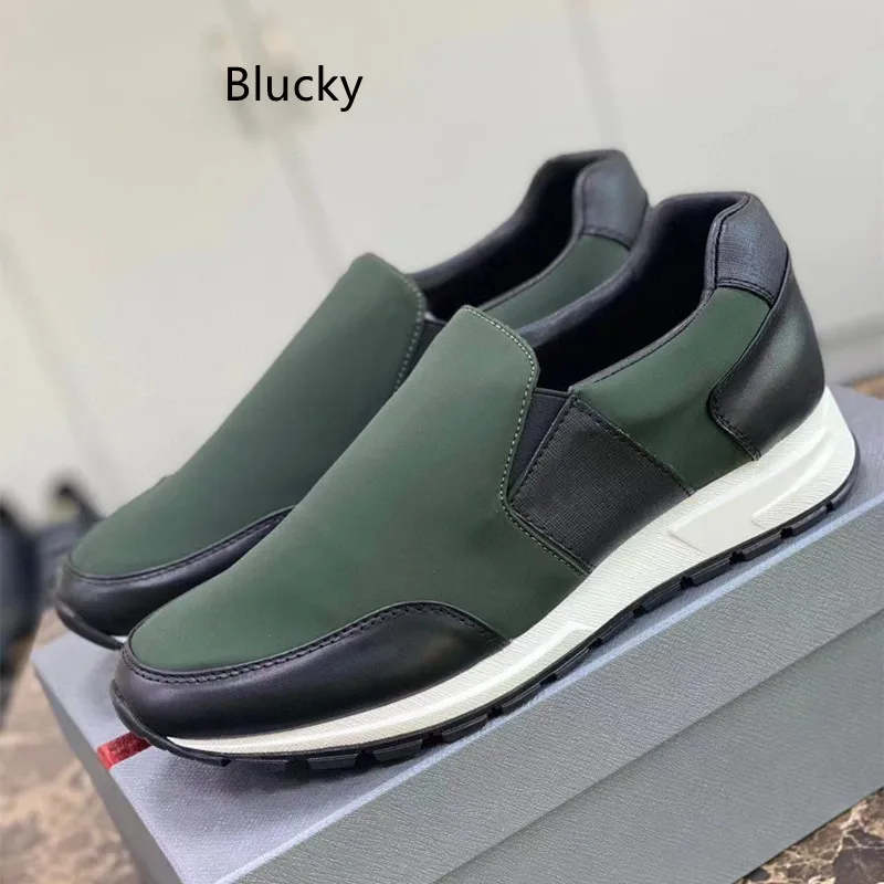 

Women's Autumn New Elevated Mesh Breathable Knitted Sports Shoes Solid Color Fashion Versatile Women's Holiday Comfort Casual Sh