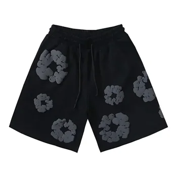 The 2025 summer new men's quick-drying fashion trend shorts are comfortable and casual street shorts
