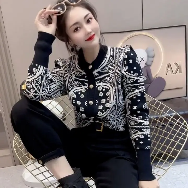 

Women's Long Sleeved Knitted Cardigan, Retro Printed Sweater, Heavy Industry, Bead Top, Autumn and Winter Fashion, New