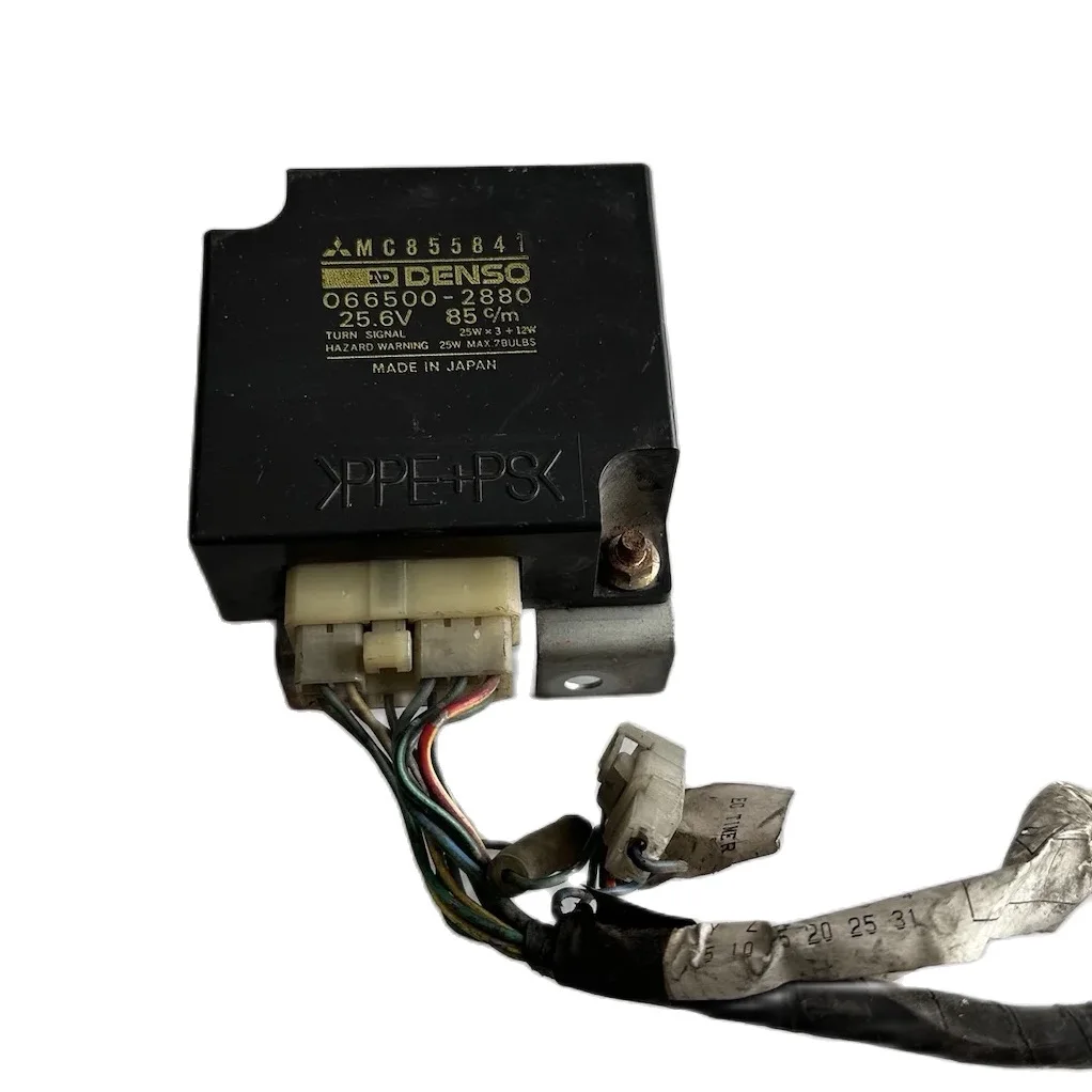 

Реле для грузовика MITSUBISHI FUSO MC855841
