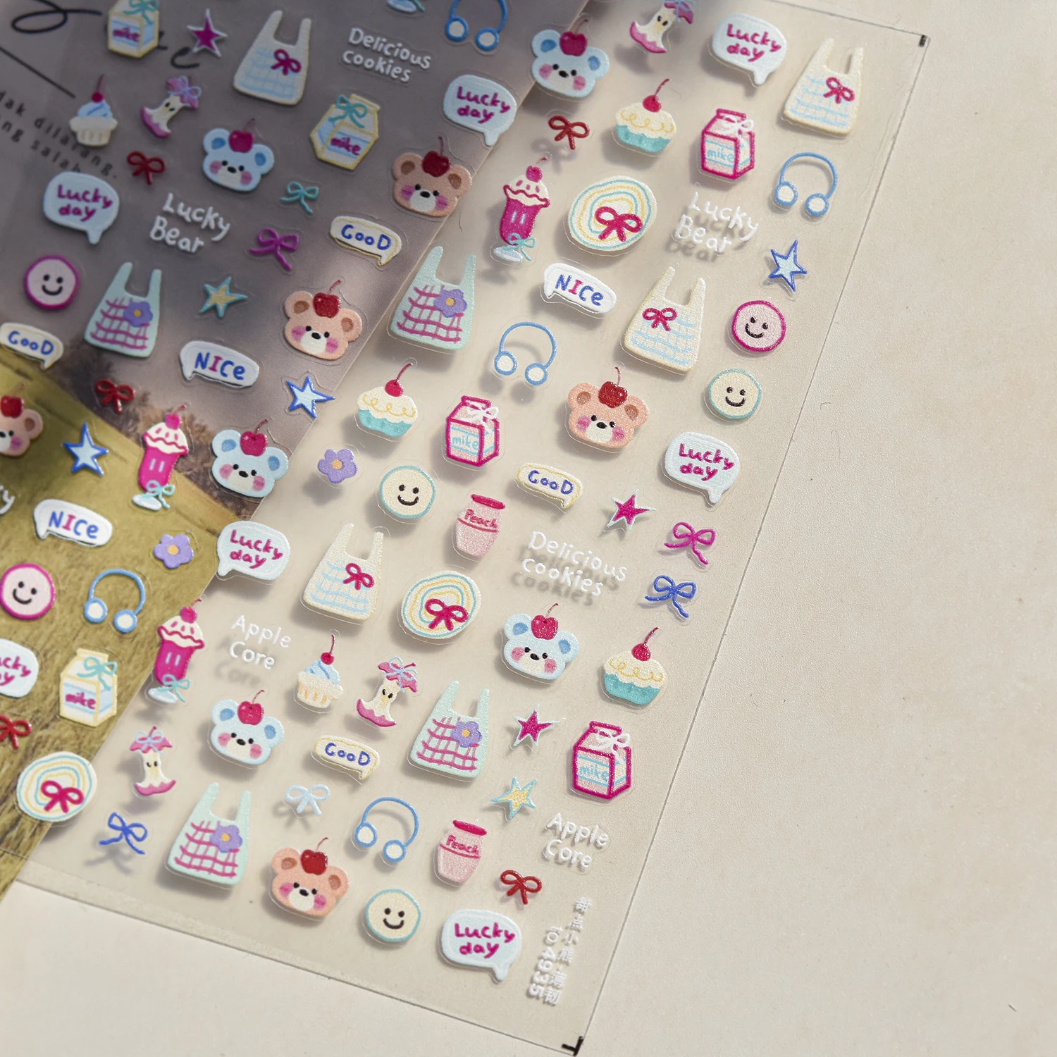 1PCS 여름 바다 프리미엄 네일 아트 액세서리 네일 스티커 귀여운 작은 문어 돌고래 5D 엠보싱 쉘 라이트 네일 스티커