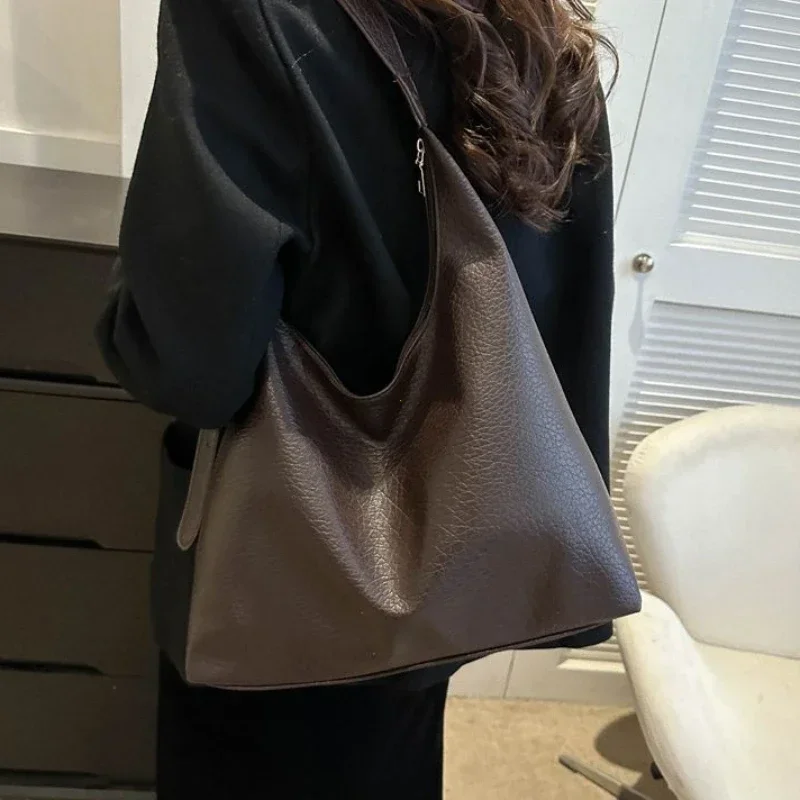 Fashion Leather Tote Bag for Women 2026 Trend Female Simple Large High Capacity Shoulder Bag Women Handbags Messenger Bags