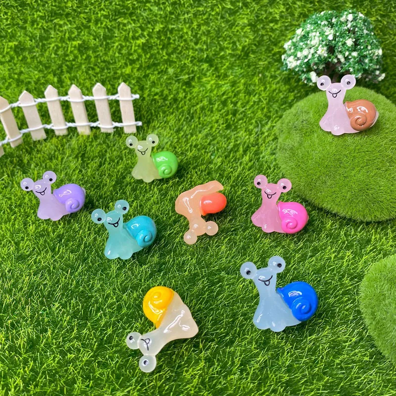 JKanruh 21 mini lumache in resina a forma di lumaca, mini lumache da giardino fatate, ornamenti in miniatura per decorazione esterna, decorazione per la casa, decorazione per torte, artigianato fai da