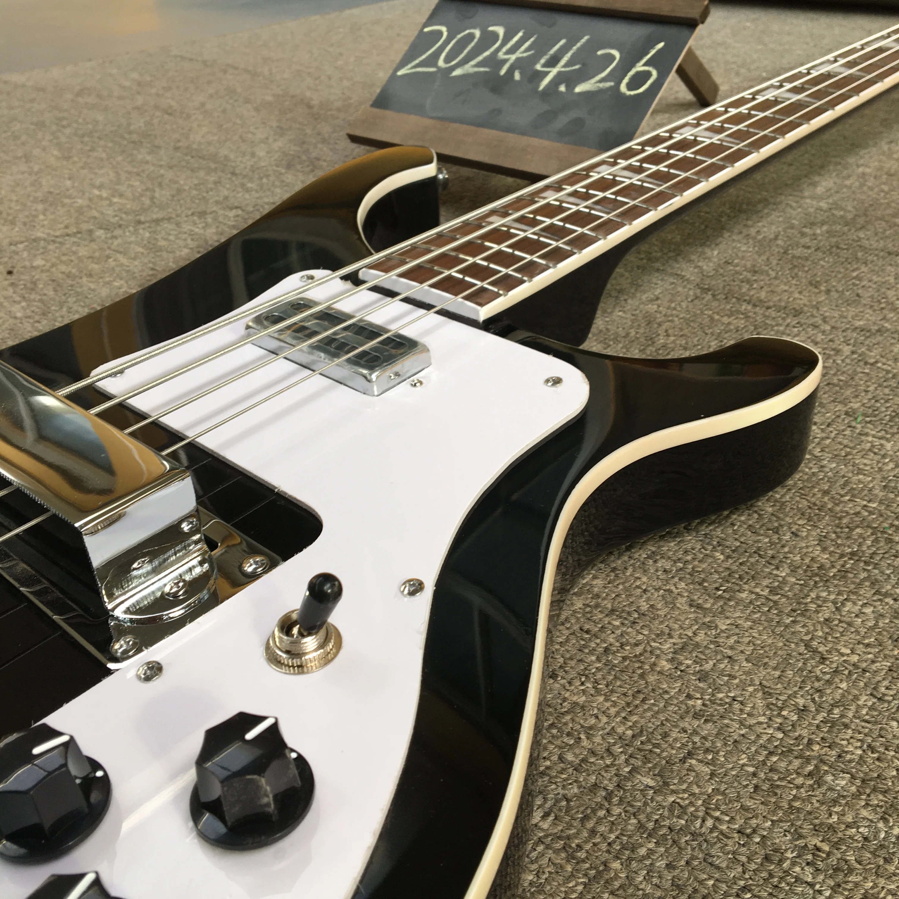 Black 4strings Electric Bass HH Chrome Hardware White Pickguard