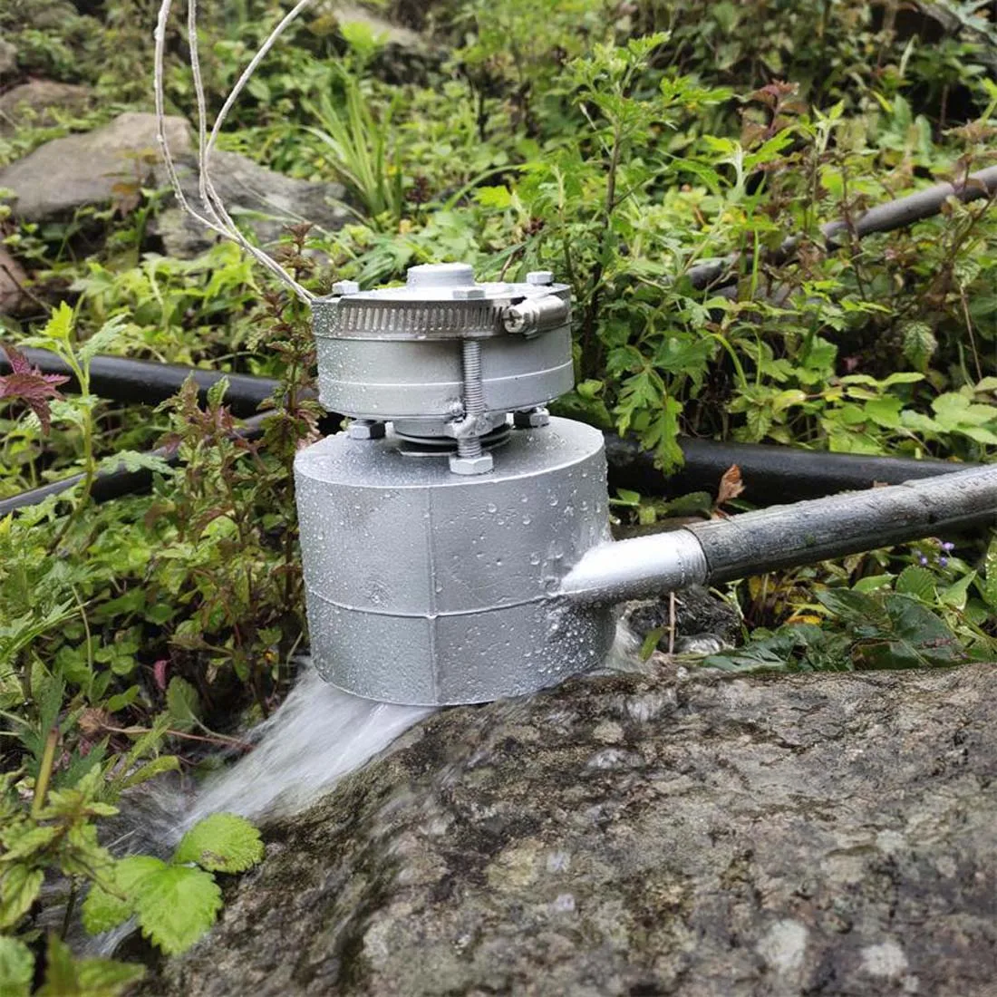 

Water flow hydroelectric generator small field 220v mini charging household outdoor mute 300W DC high power