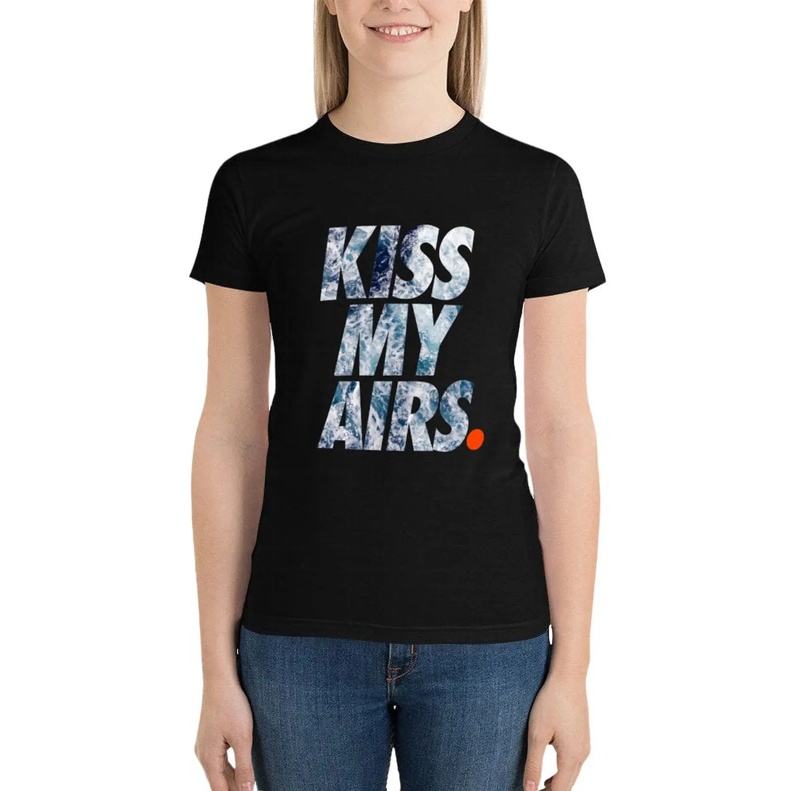 

Красивый женский топ с надписью KISS MY летнее