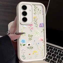 Floral Pattern Soft Phone Case - Elegant and Protective Cover - Galaxy S25 (Beige White)