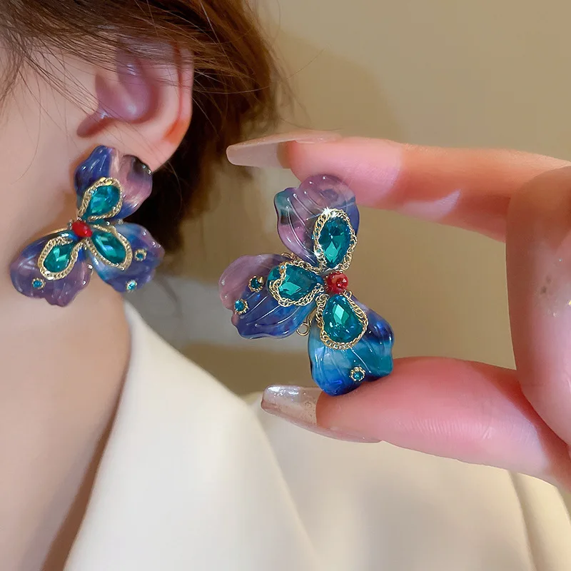 

Minar Hyperbole Blue Purple Gradient Color Resin Crystal Flower Drop Earrings for Women Copper Rhinestone Earring Casual Jewelry