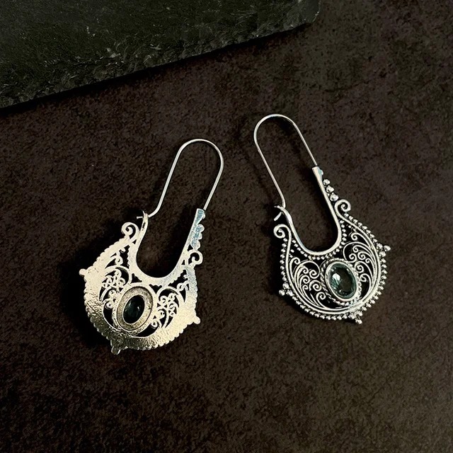 Caved Pattern With Zircon Decor Dangle Earrings Bohemian Ethnic Style Zinc Alloy Silver Plated Jewelry Tourism Souvenir 4