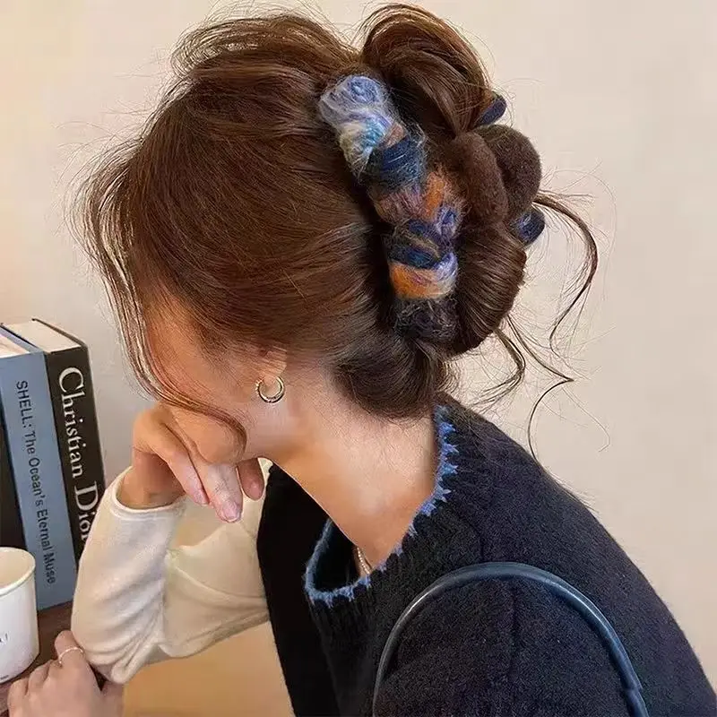 1 Stück/3 Stück Elegante Plüsch-Haarspange mit Schleife für Frauen, 2025 neue Haarnadel, High-End-Look, Back-of-the-Head-Hochsteckfrisur-Haar-Accessoire – Detail 10