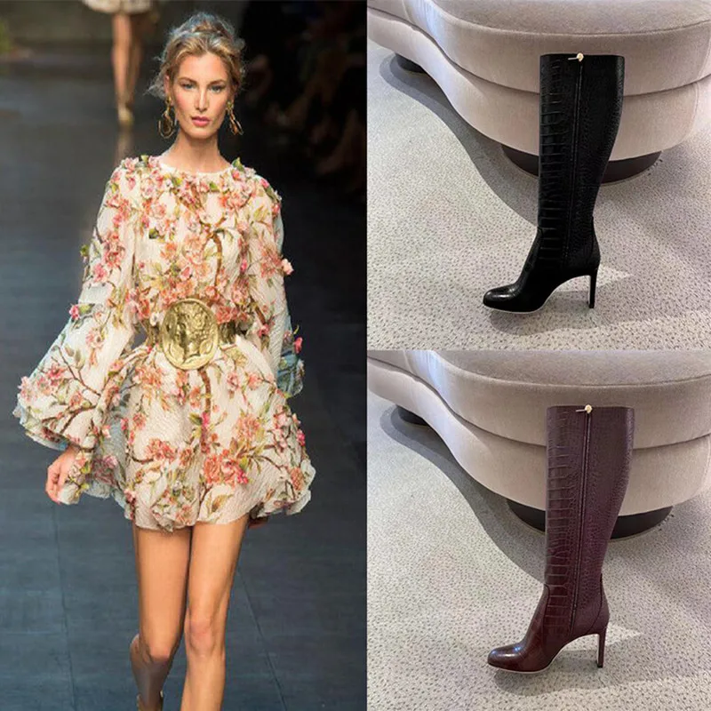 

Women's Autumn and Winter New Brand Large Women's Leather Boots Fashion Coarse High Heels Boots Fashion Show Boots