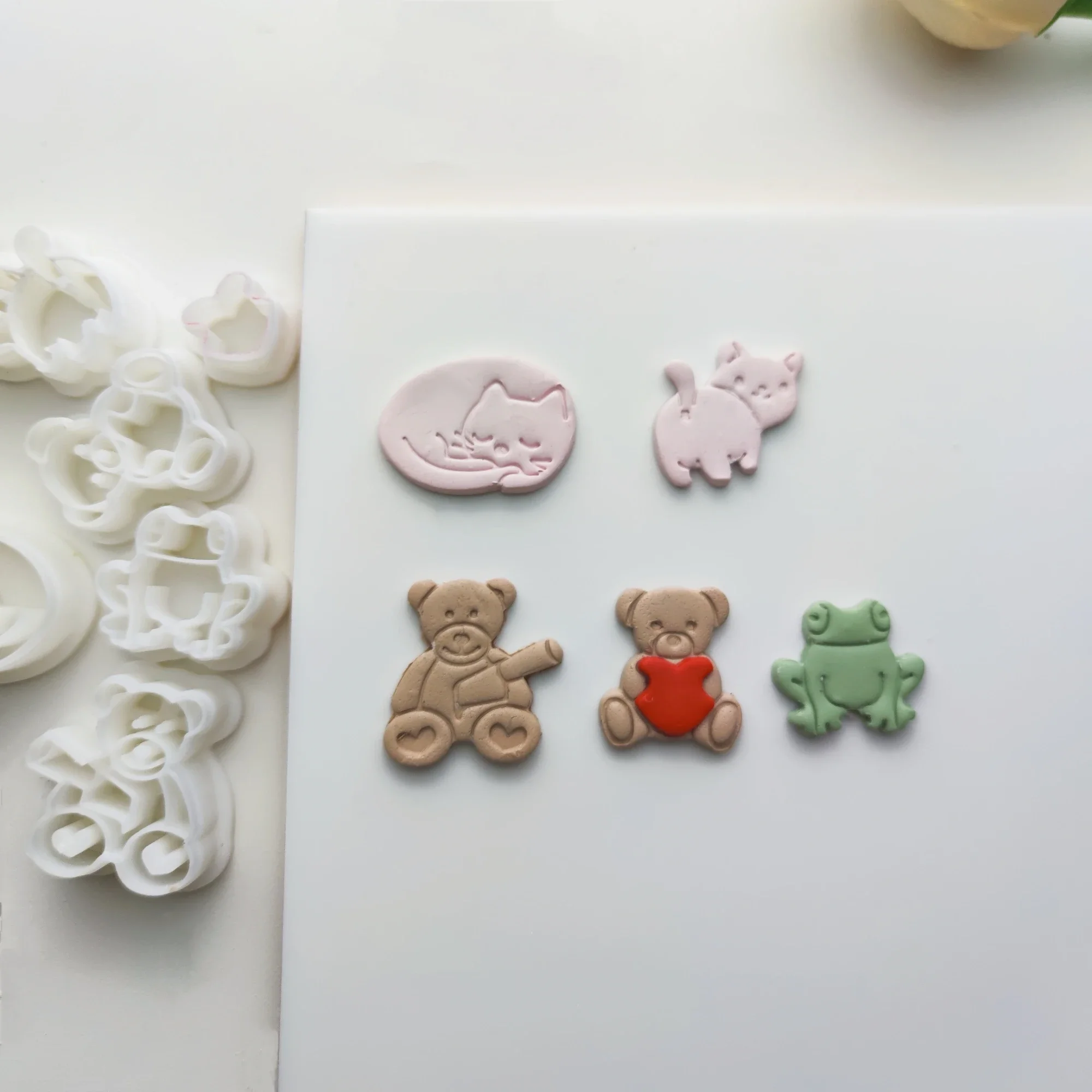 Animal Series/Cat/Dog/Love Bear/Frog/Fox/Rabbit Polymer Clay Cutter Earrings Clay Mold Jewelry Ceramic Pendant Jewelry Ear Mold
