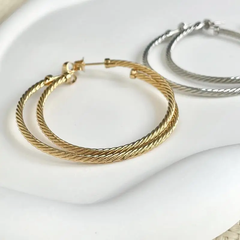 925 Sterling Silver Earring DY  Classic Lady's Earrings 2023 Gold-Plated