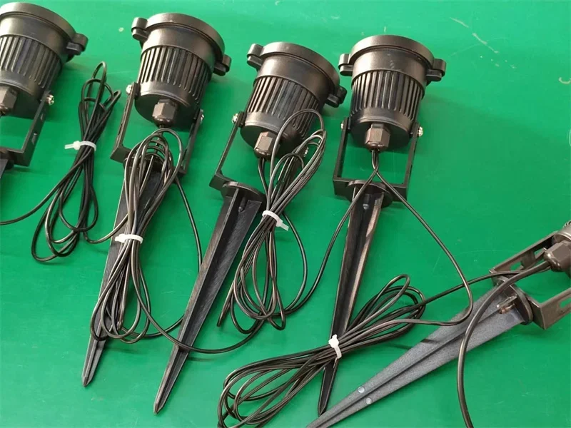 Description Picture 6 of itemLed Garden Light Cable Free Lawn Light Waterproof Garden Decoration 220V110V24V 5W Landscape Peak Light Bulb Ip65 Path Spotlight