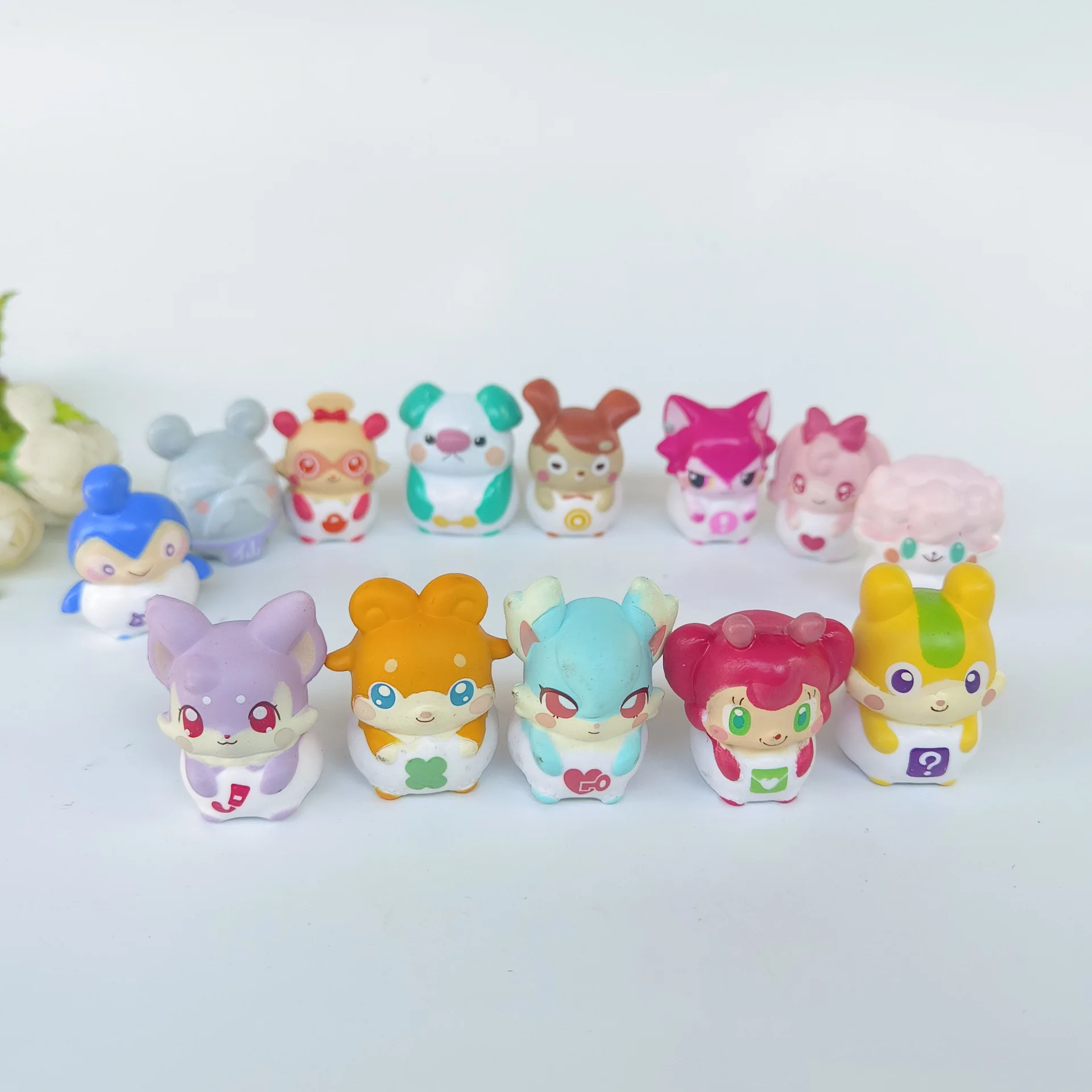 

5pcs/lot Cartoon cute little pets hamsters animals 3cm kids toy birthday gift car inner decoration