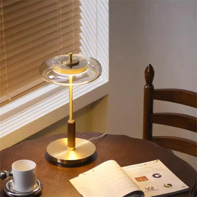 Vintage walnut wood Table Lamp Luxury led Brass lamp Gold Art Mushroom Light For Bedroom Living Room Study Bedside Lamps